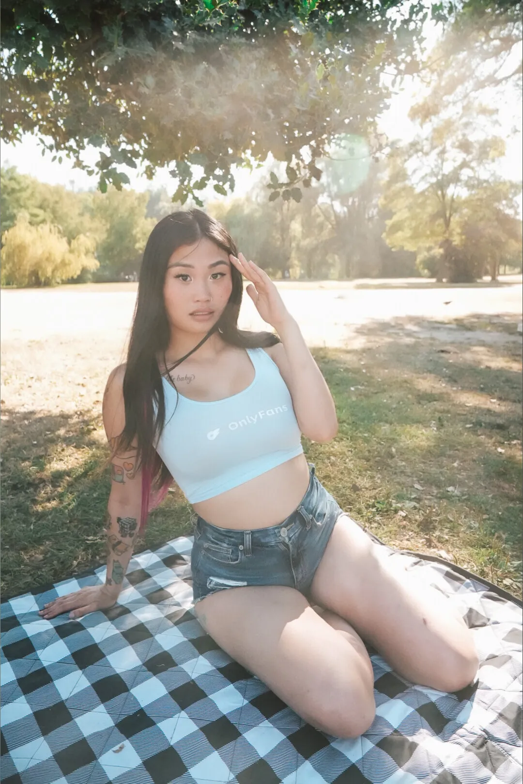 Voluptuous Asian 🎀